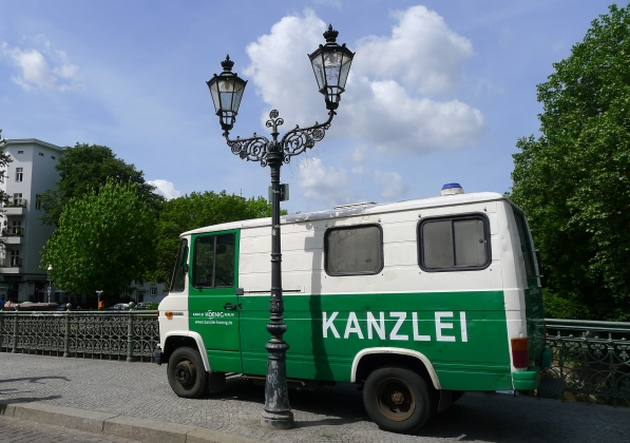 Wanne mit Lampe.jpg
